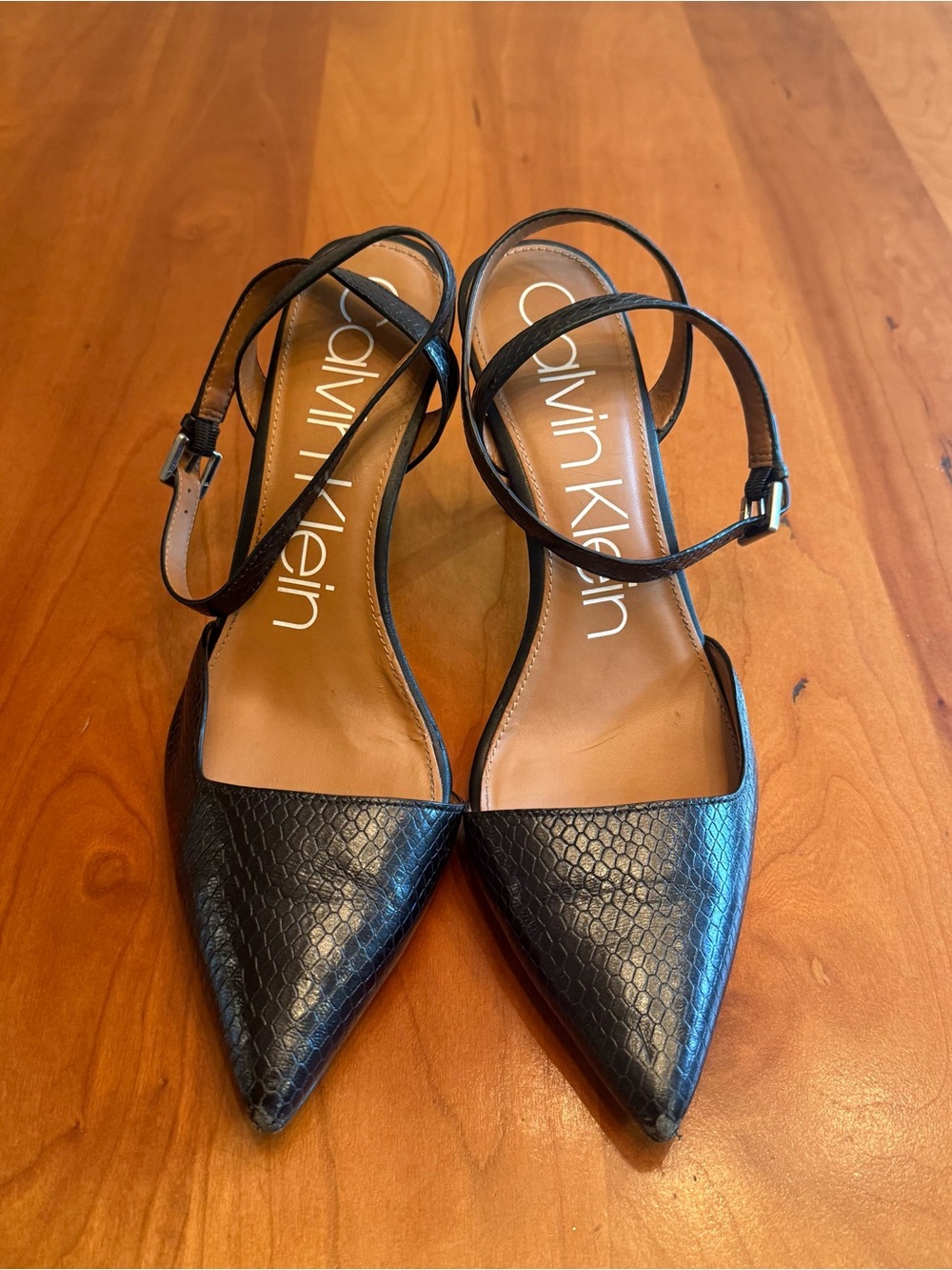 Calvin Klein Raffaela Pumps - Picture 2 of 12
